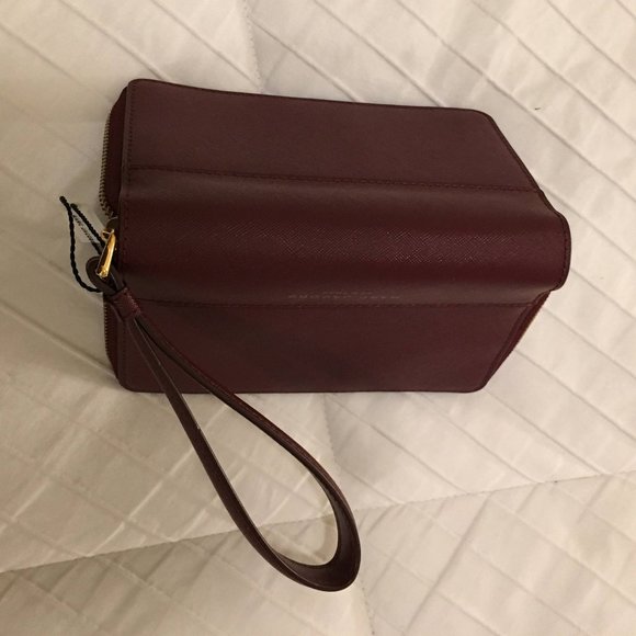 NWT Marc Jacobs Zipper Saffiano Leather Wristlet - Picture 8 of 9